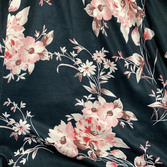 Floral Romper - Picture 2 of 2